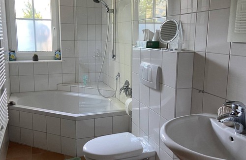 Oberems Apartment | Apartment 'Ferienwohnung Taunusglück' with Private Terrace, Private Garden and Wi-Fi