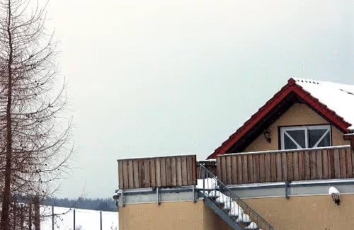 Munchehofe Apartment | Apartment 'Ferienwohnung Am Lärchenhain' with Private Terrace and Private Garden