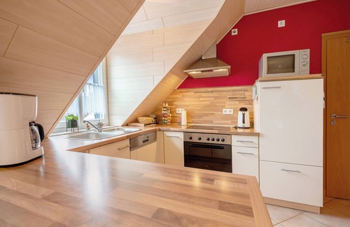 Laufeld Apartment | Apartment 'Ferienwohnung Katharina' with Shared Terrace and Wi-Fi