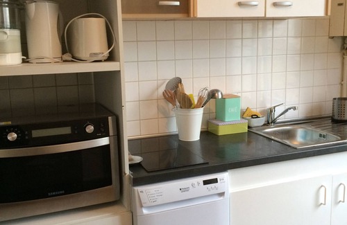 Chateauneuf-sur-Loire Apartment | Apartment-cottage of the church