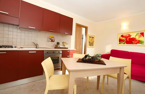 Deiva Marina Apartment | Apartment 'Frantoio' with Sea View, Wi-Fi and Air Conditioning