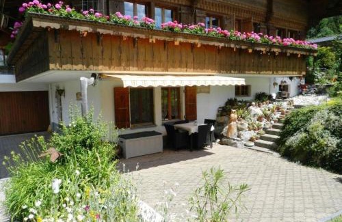 Zweisimmen Apartment | Apartment Giferblick by Interhome
