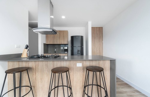 La Aguacatala Apartment | Apartment Go Living & Suites by HOUSY HOST