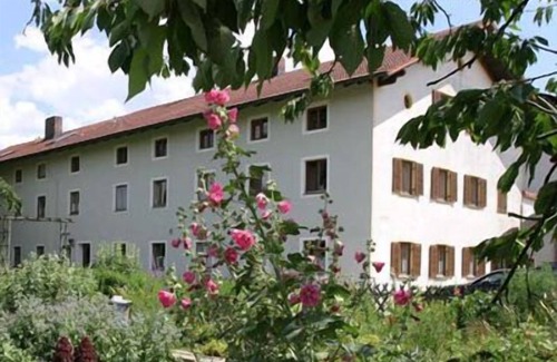 Neuoetting Apartment | Apartment Großknecht 2 persons, 24sqm, shower, WC, attic, wifi, balcony