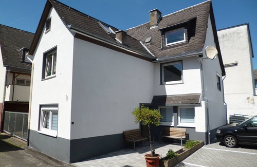 Neuendorf Apartment | Apartment 'Haus Des Handwerkers' with Wi-Fi