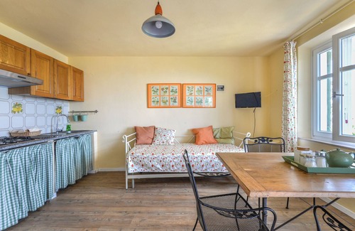 Zanca Apartment | Apartment "Il Girasole" with Sea View, Private Terrace & Wi-Fi