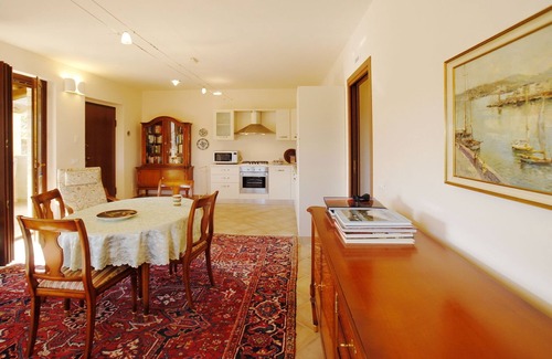 Ripatransone Apartment | Apartment "Il Gufo" by "La Casa di Petra" on the “Riviera delle Palme”