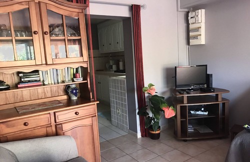 Trois Mares Apartment | Apartment in a lush tropical garden in a Creole ambiance.