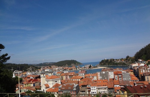 Llamigo Apartment | Apartment in Asturian country house, close to beach