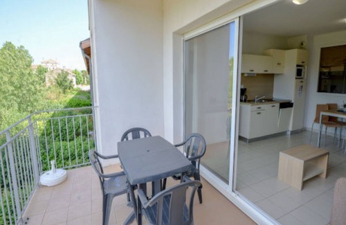 Azille Apartment | Apartment in Azille near Lac de Jouarres