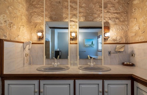 Roquecor Other | Apartment in Chateau Hotel