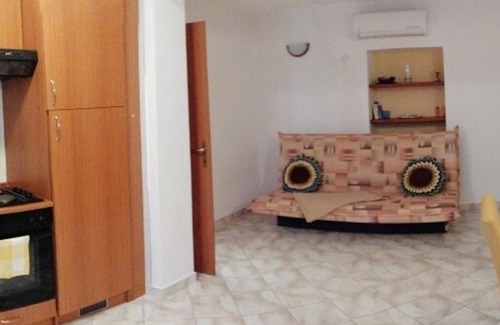 Funtana Apartment | Apartment in Funtana with Terrace, Air condition, WIFI, Washing machine (4982-5)