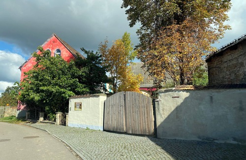 Cossebaude Apartment | Apartment in HOFGOHLIS between Dresden, Meißen and Radebeul directly on the Elbe cycle path