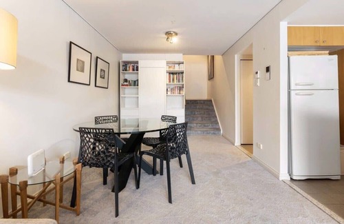 Woolloomooloo Apartment | Apartment in Iconic Fingerwharf