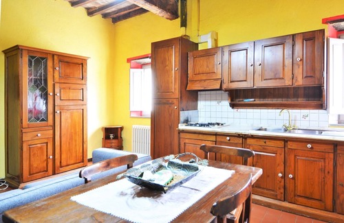Santa Reparata Apartment | Apartment in Umbria with Pool and Hill Views
