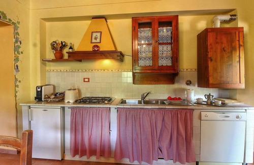 Radda in Chianti Apartment | Apartment in Radda with Garden