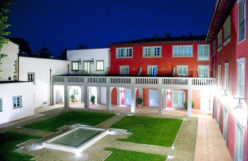 SantʼEllero House | Apartment in Tuscany with Large Pool
