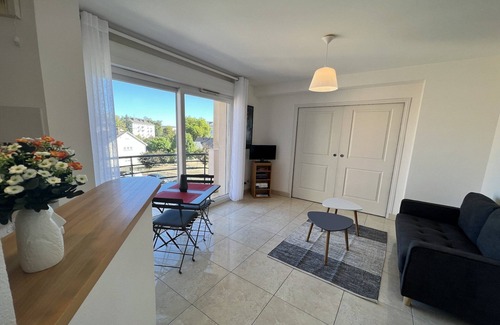 Le Mans Apartment | Apartment in Le Mans near Sarthe River