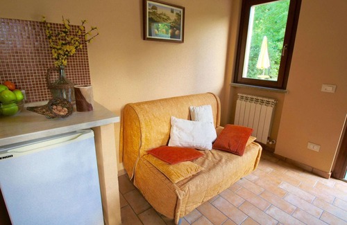 Apecchio Cottage | Apartment in Marche with Pool and Mountain Views