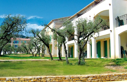 Paradou Apartment | Apartment in Provence near Alpilles