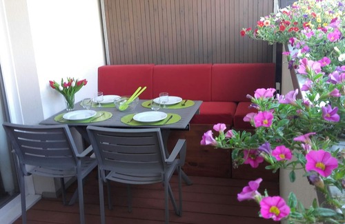 Aix-les-Bains Apartment | apartment in residence near the lake