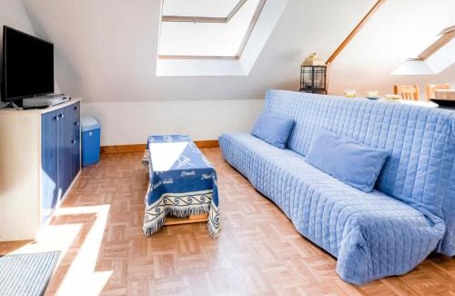 Saint-Remy Apartment | Apartment in Saint-Rémy near Lake