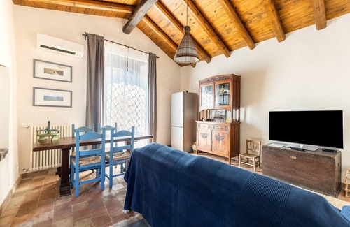 Acireale Apartment | Apartment in Sicily near Ski Slopes