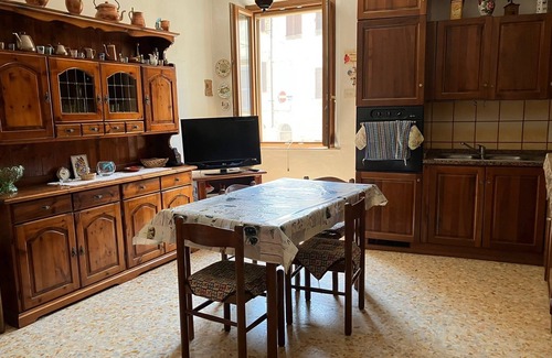 Asciano Apartment | Apartment in the historic center of Asciano Siena, heart of the Crete Senesi