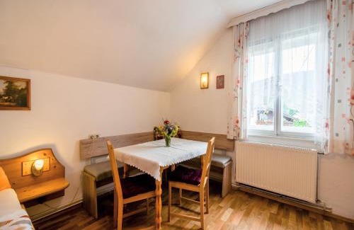 Tropolach Apartment | Apartment in Tröpolach near Ski Lift