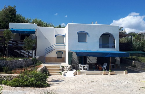 Marina Serra Apartment | Apartment in villa on the sea (first floor)