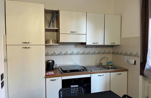 Lallio Apartment | Apartment Iris - Via San Carlo 11A (Lallio)