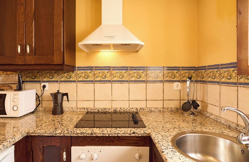 Valsequillo Apartment | Apartment 'Jazmin' with Balcony, Wi-Fi and Air Conditioning