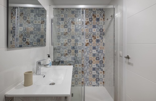 Torre del Mar Apartment | Apartment 'Joya Del Mar' with Sea View, Wi-Fi and Air Conditioning