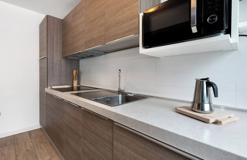 Ponte Arche Apartment | Apartment 'Jubilant' with Mountain View, Balcony and Air Conditioning