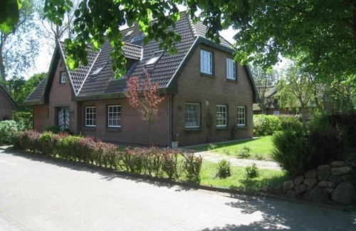 Oldsum Apartment | Apartment Klantem EG - Pure idyll and very quiet!
