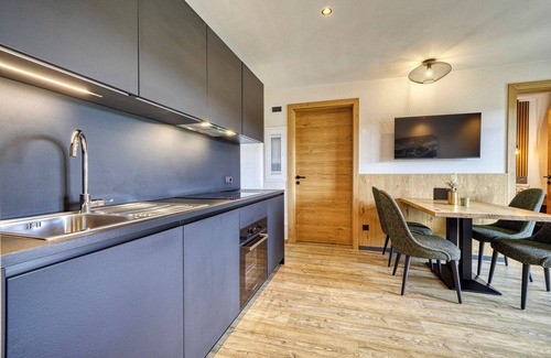 Nova Ponente Apartment | Apartment "Latemar": Private Whirlpool, Finnish Sauna, Mountain View