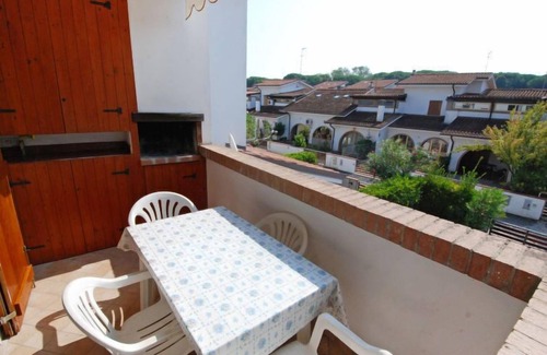 Eraclea Mare Apartment | Apartment Lecci by Interhome