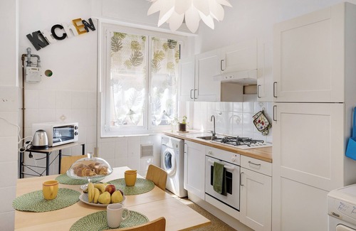 Vado Ligure Apartment | Apartment 'Liguria Home' with Wi-Fi