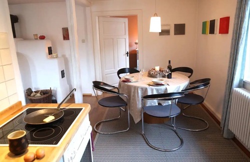 Lemberg Apartment | Apartment 'Luise Im Künstlerhaus' with Private Terrace, Balcony and Wi-Fi
