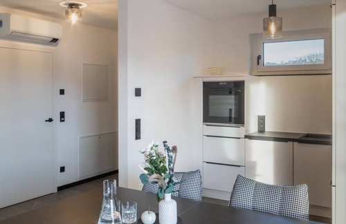 Bad Waltersdorf Apartment | Apartment Lush - RiverVista Apartments