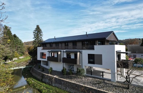 Bad Waltersdorf Apartment | Apartment Lush - RiverVista Apartments