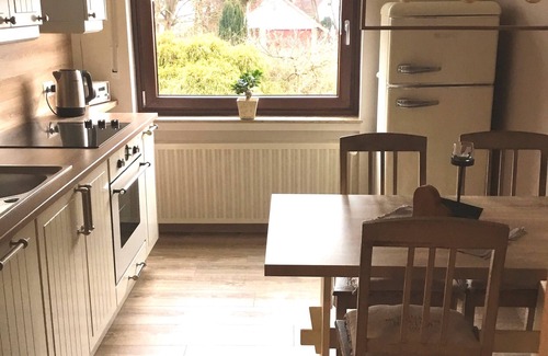 Hofgeismar Apartment | Apartment 'Maison Bibc, 63qm, 1 Schlafzimmer' with Shared Garden and Wi-Fi