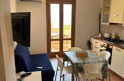 Macari Apartment | Apartment 'Makari' with Sea View, Wi-Fi and Air Conditioning