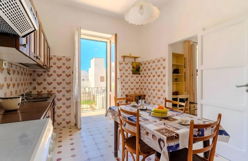 Nardo Apartment | Apartment 'Malu' in Salento with Shared Terrace, Wi-Fi and Air Conditioning