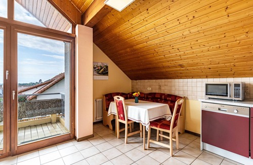 Friesenheim Apartment | Apartment "Marlene" with Mountain View, Private Balcony & Wi-Fi