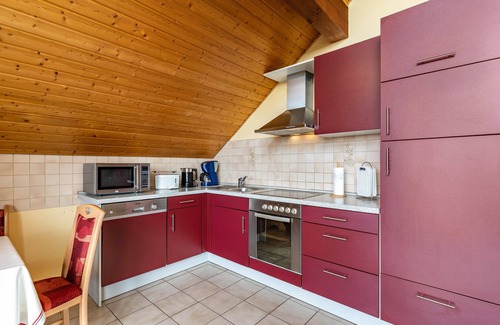 Friesenheim Apartment | Apartment "Marlene" with Mountain View, Private Balcony & Wi-Fi