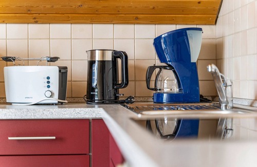Friesenheim Apartment | Apartment "Marlene" with Mountain View, Private Balcony & Wi-Fi