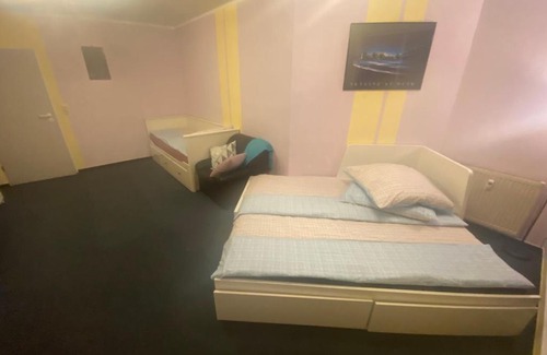 Ruesselsheim Apartment | Apartment Masionette Opel City Rüsselheim, near Frankfurt Airport, Wiesbaden, Mainz, Frankfurt for Business and Family