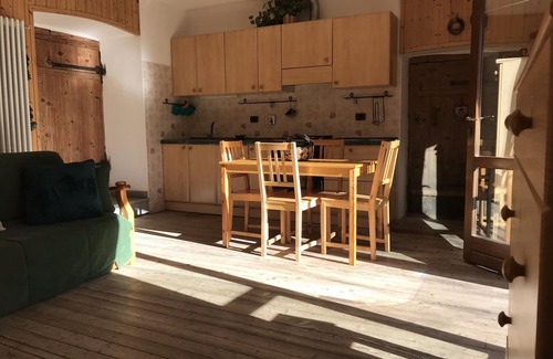 Gressoney-Saint-Jean Apartment | Apartment Miosotis - 5 persons