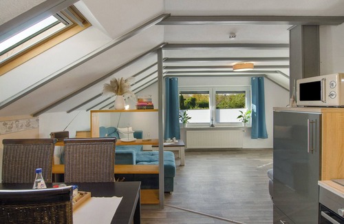 Loppersum Apartment | Apartment 'Möwe' with Private Terrace, Private Garden and Wi-Fi